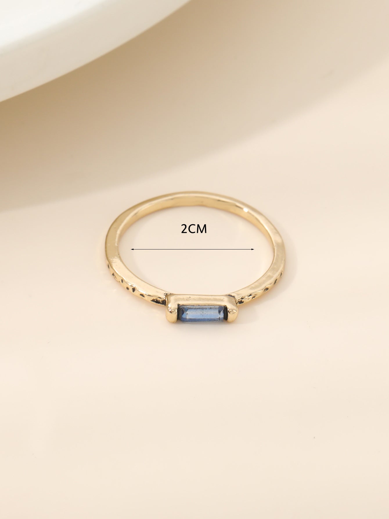 18K Gold White Zircon Ring Simple And Stylish Women - Pickkart