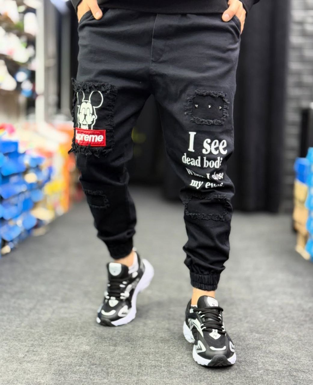 Funky jeans 🖤 - Pickkart