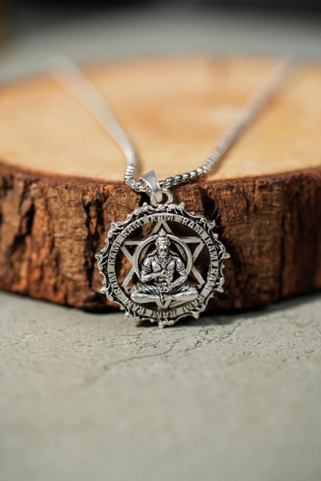 Shree Yantra with Hanuman Raksha Pendant with Chain - Pickkart
