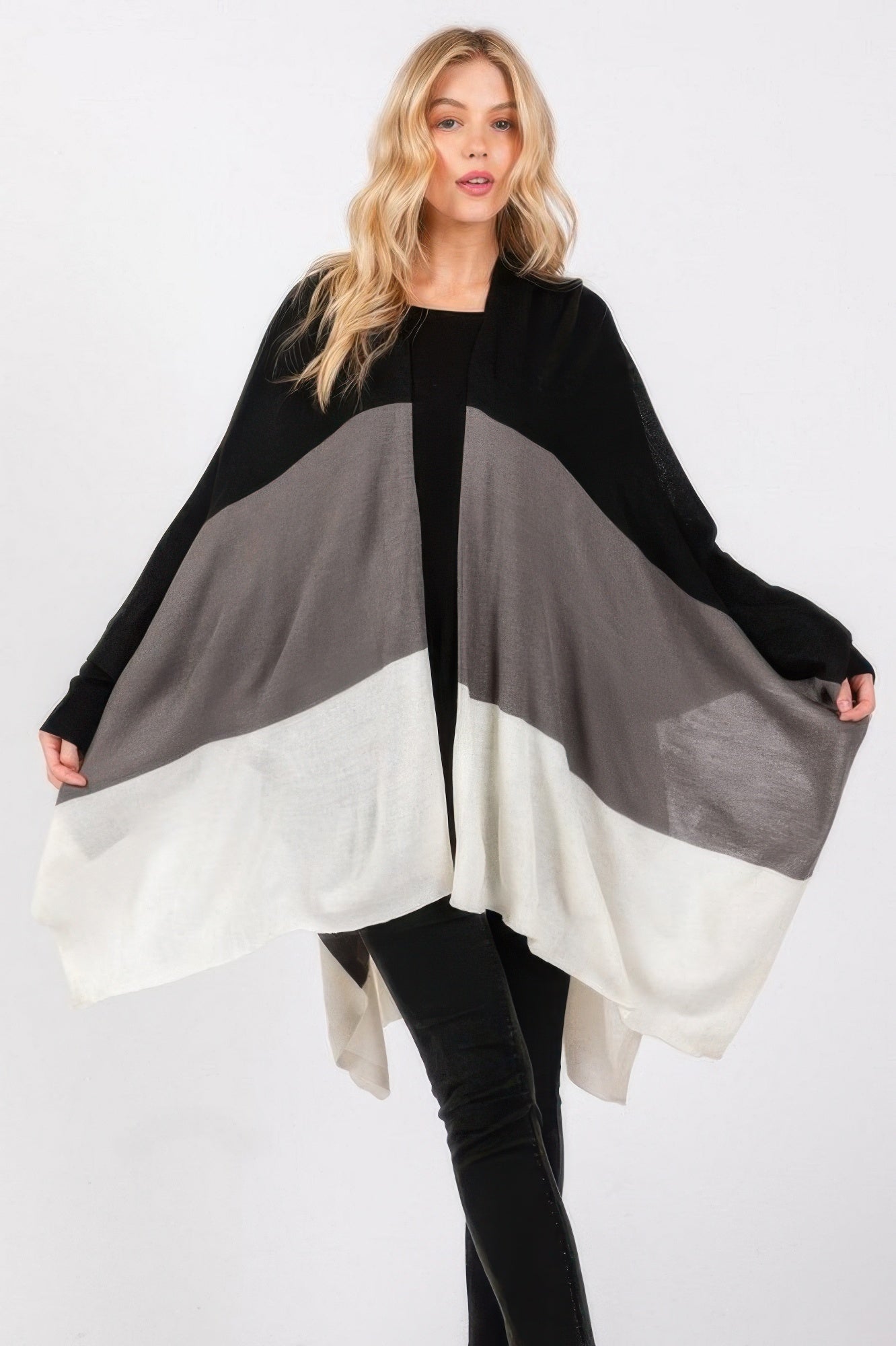 Three Tones Ruana - Pickkart