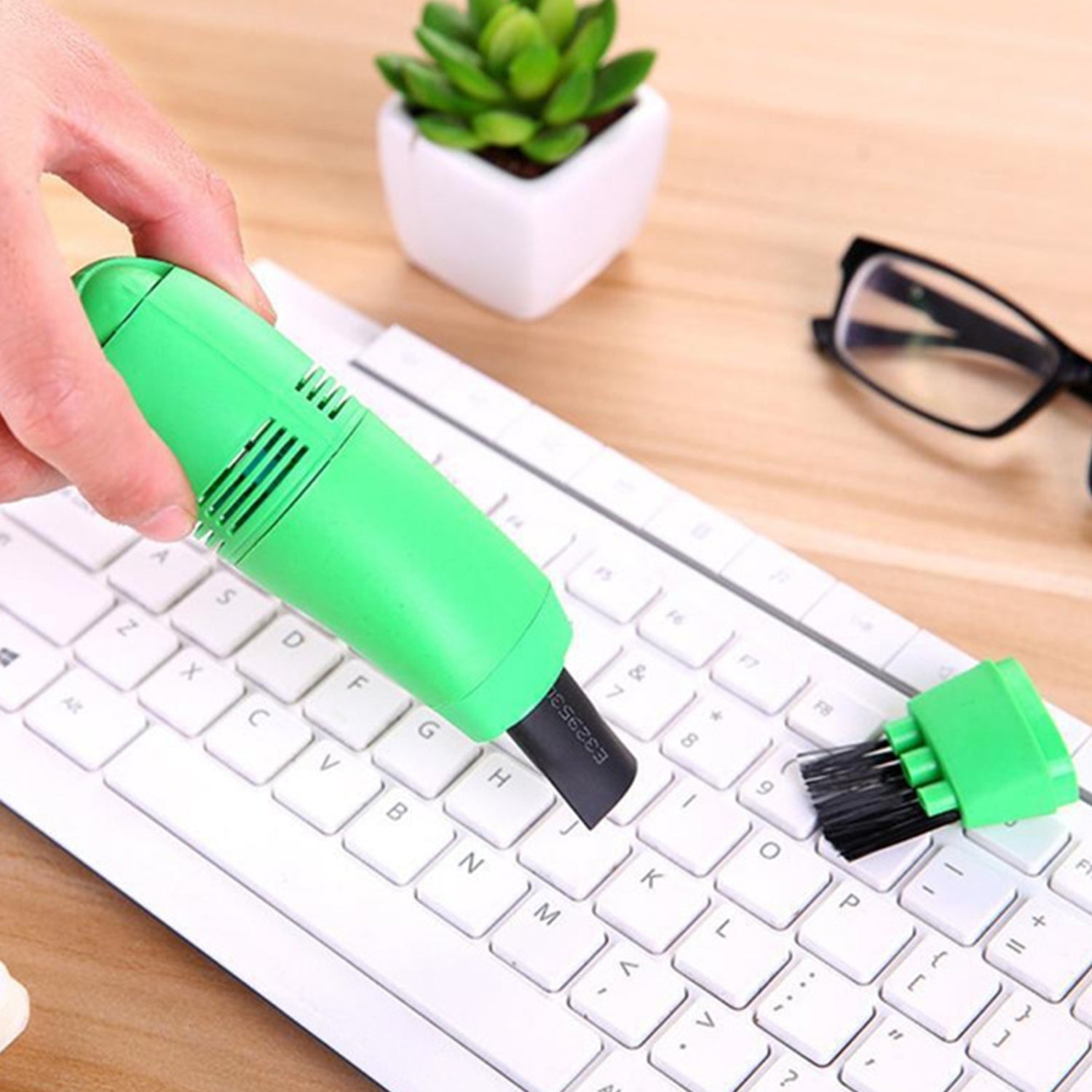 USB Mini Vacuum Cleaner for Computer & Car - Pickkart