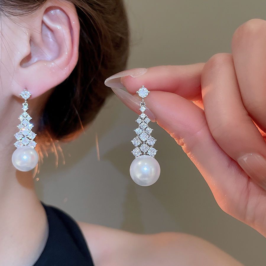 Waterfall Pearl French Romantic Light Luxury Earrings - Pickkart