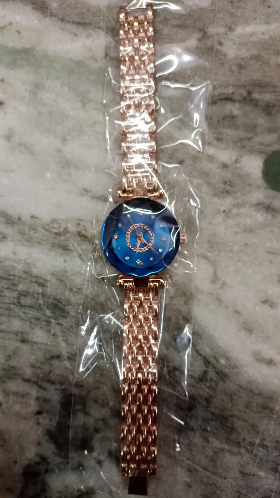 Women's Beautiful Diamond Shape Watch - Pickkart