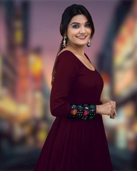 Women's Rayon Solid Pattern Full Sleeve Full Stitched Gown - Pickkart